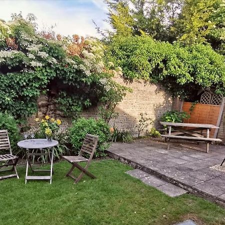 Beautiful Gate House A 4 Minute Walk From Beach Bognor Regis Esterno foto