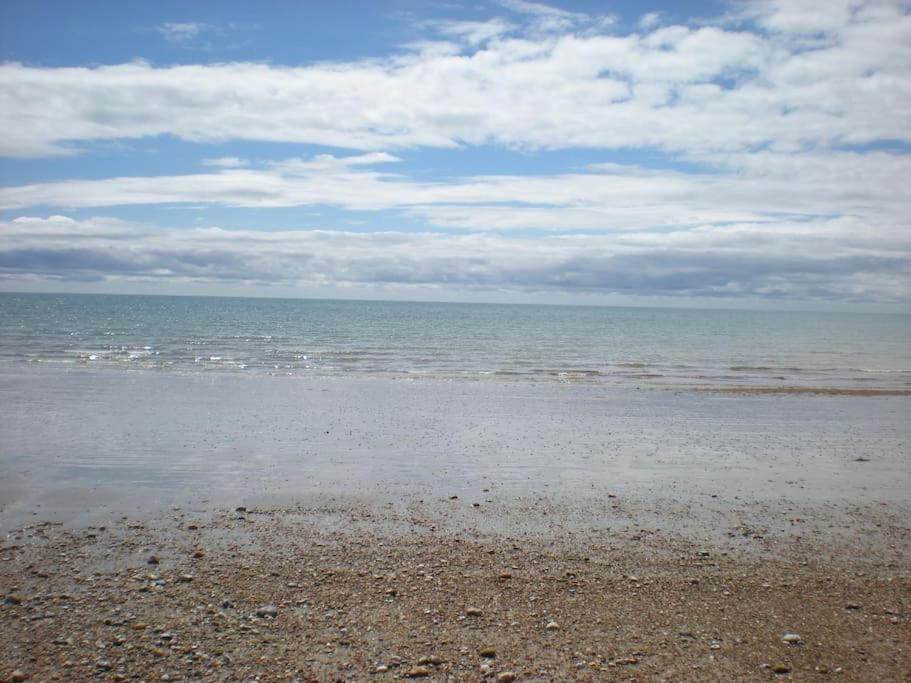 Beautiful Gate House A 4 Minute Walk From Beach Bognor Regis Esterno foto