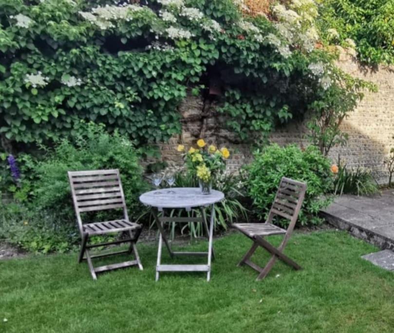 Beautiful Gate House A 4 Minute Walk From Beach Bognor Regis Esterno foto